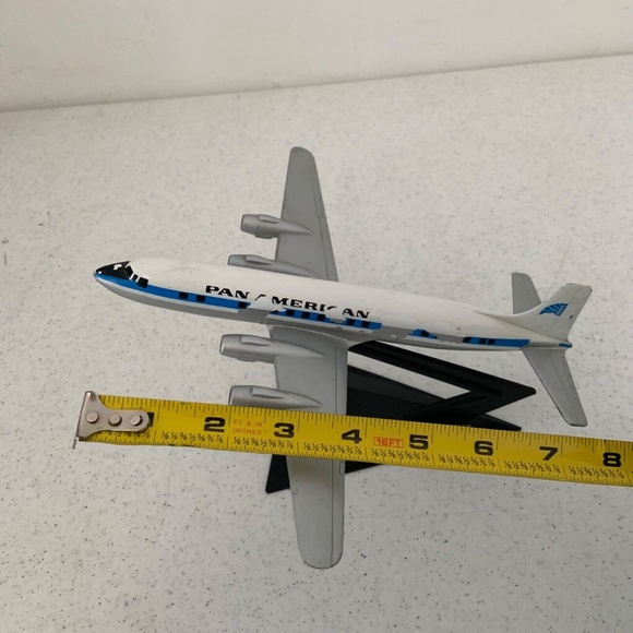 Vintage 1980s Pan American 6110C Airplane Model and Display Stand - Picture 16 of 16